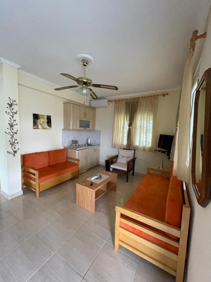 Villa Seaside House Karianí Esterno foto