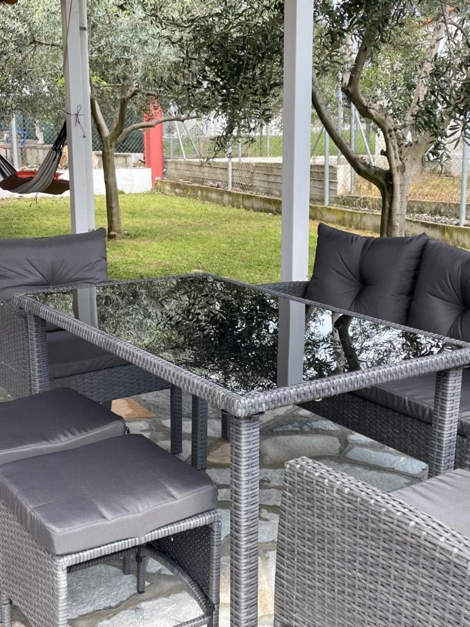 Villa Seaside House Karianí Esterno foto