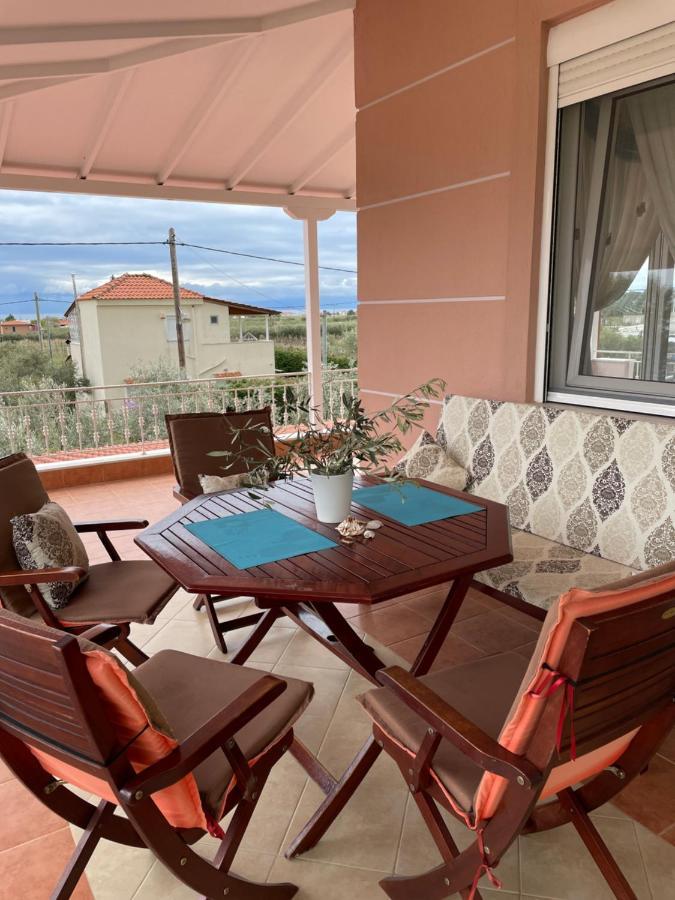 Villa Seaside House Karianí Esterno foto